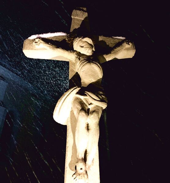 kriz pri kostole stara bystrica